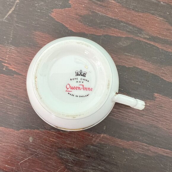 QUEEN ANNE – Yellow Roses Pattern Fine Bone China, England Gold Trim - Picture 3 of 7